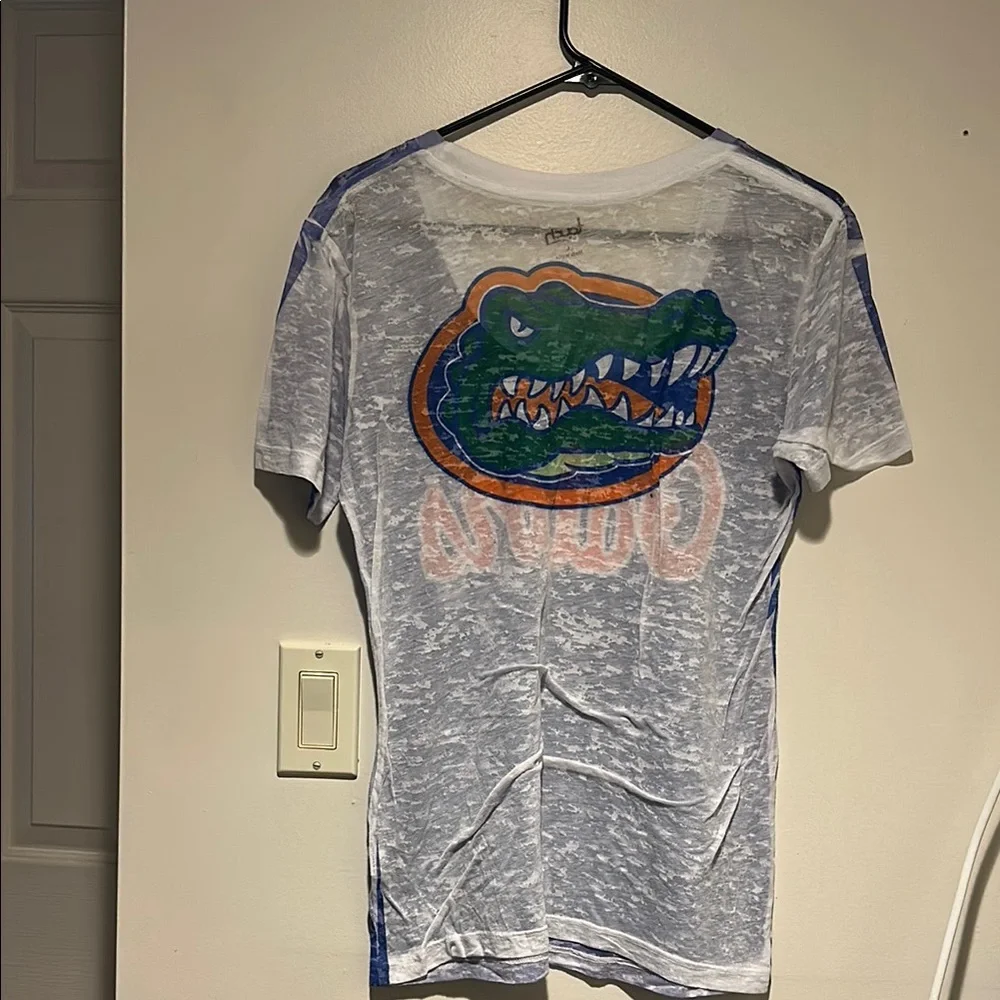 Touch by Alyssa Milano Florida Gator Fitted T-Shirt - Picture 2 of 3